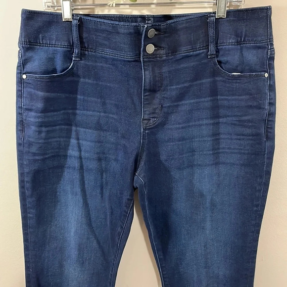 NWOT Nine West Skinny Dark Wash Denim Jean 16 P - Picture 2 of 16